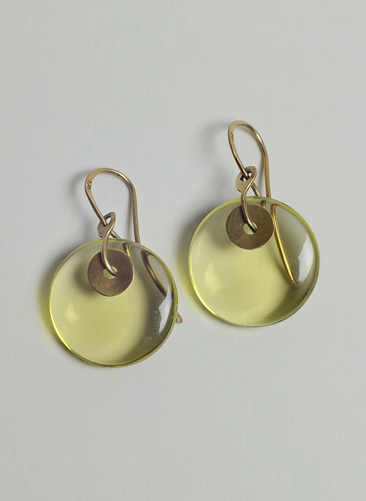 Earrings in gold and lemon quartz