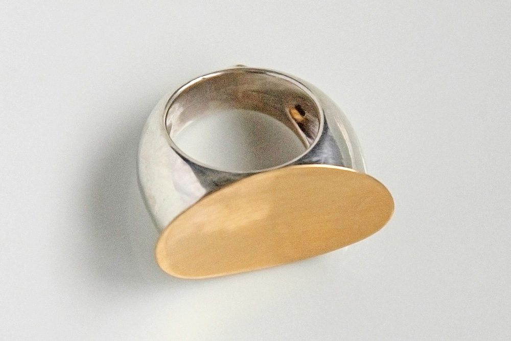 Ring in silver and gold