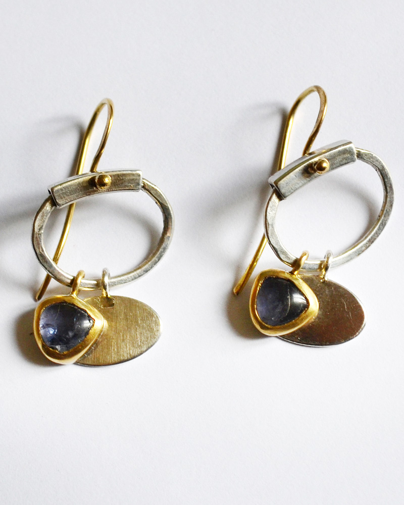 Earrings in gold and silver and iolite
