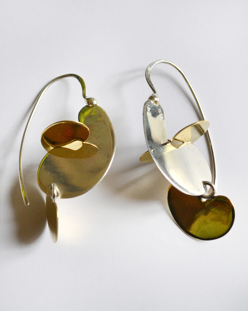Earrings in silver and bronze